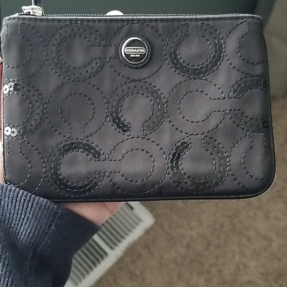 Coach Sequined Wrislet - Picture 5 of 5